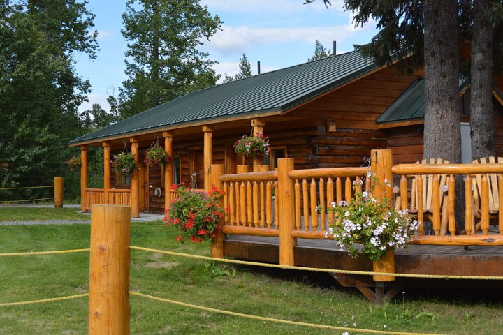Summit Lake Lodge