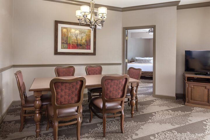 Room 40 of 44