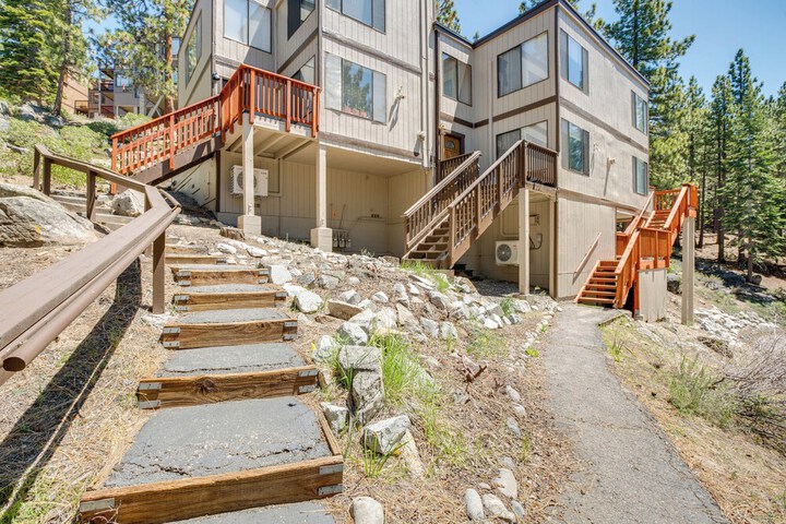 2 Mi to Heavenly Mtn Resort: Retreat w / Sauna!