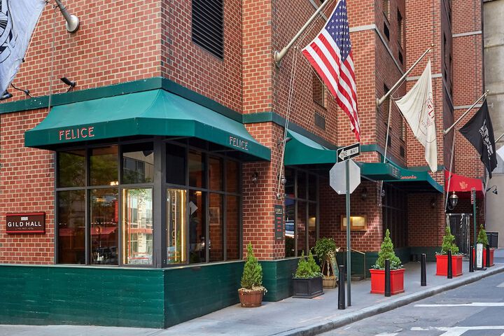 Hotel 4 of 61
