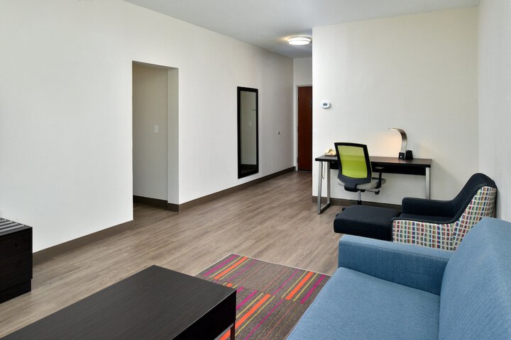 Holiday Inn Express & Suites Carthage by IHG