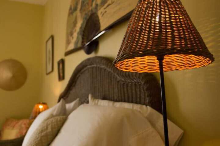 Room 10 of 24