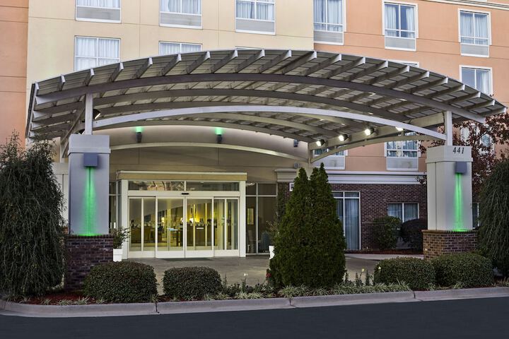 Hotel 7 of 49