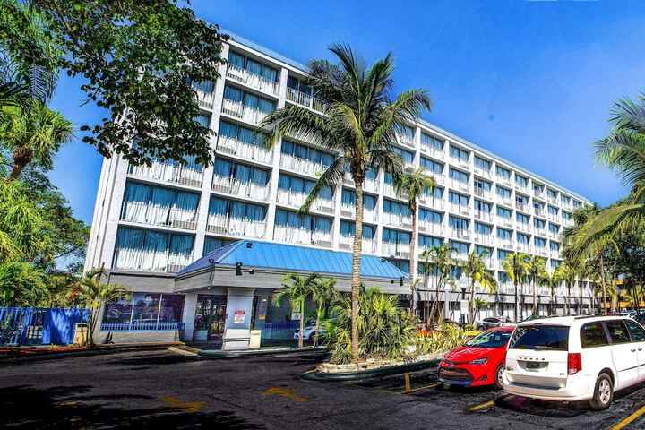 Hotel 2 of 27