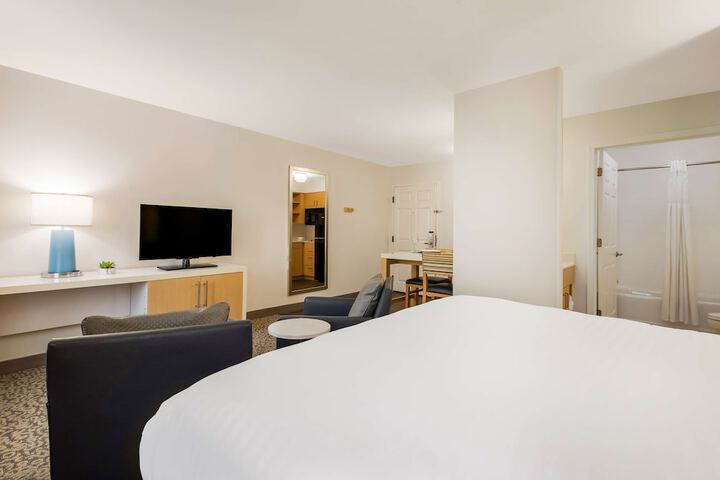 Room 37 of 44
