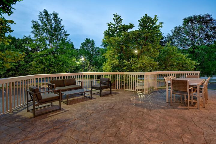 Terrace/Patio 44 of 45