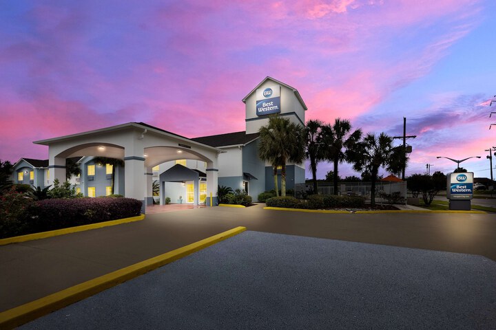 Hotel 2 of 29