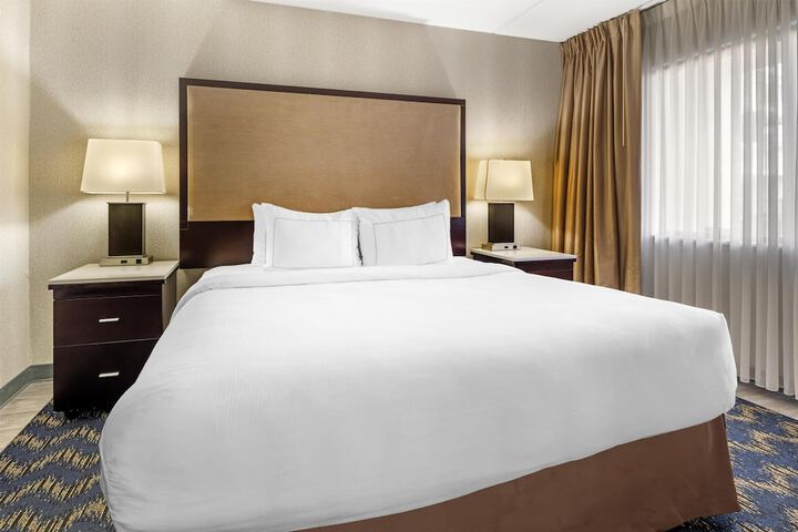 Best Western Plus Miamisburg-Dayton Suites Banquets & Hotel