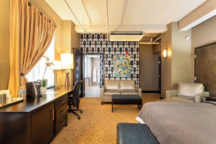 The Giacomo Niagara Falls NY an Ascend Collection Hotel