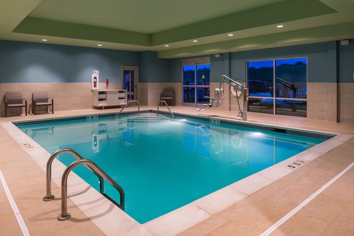 Pool 4 of 47