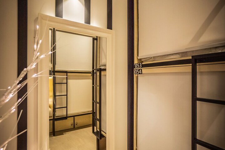 Room 42 of 44