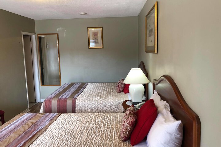 Room 18 of 23