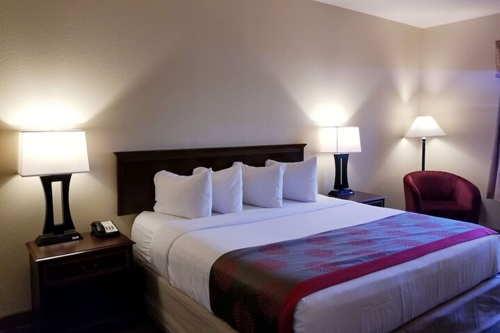 Room 43 of 57