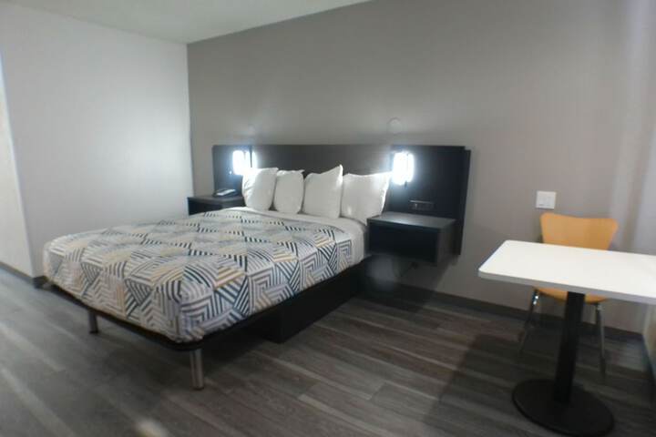 Room 21 of 48
