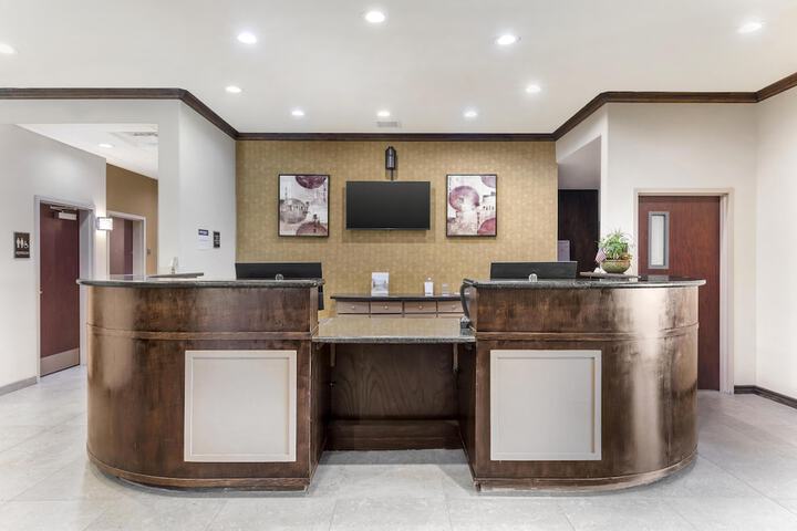 Best Western Red River Inn & Suites
