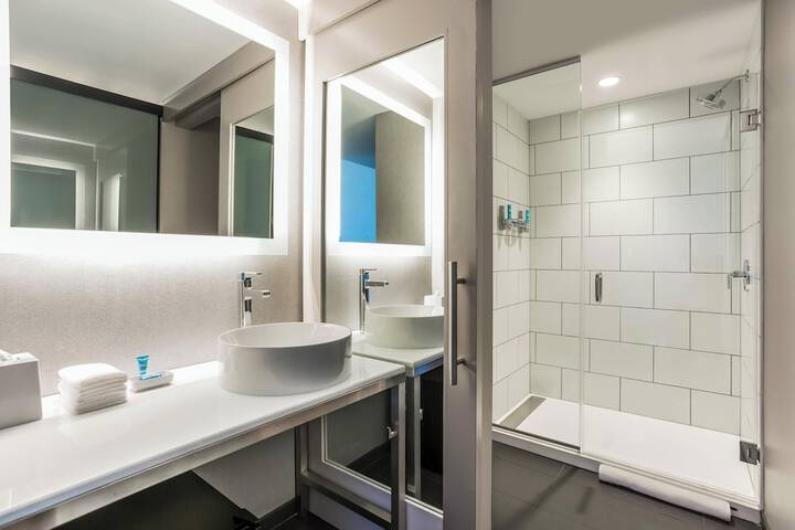 Aloft by Marriott Austin Downtown