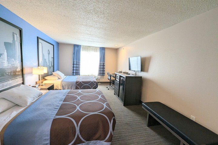 Super 8 by Wyndham Garland / Rowlett/East Dallas Area