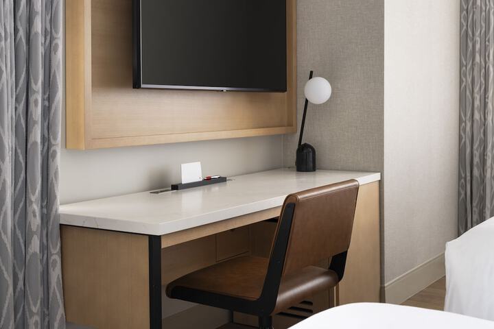 Room 47 of 104