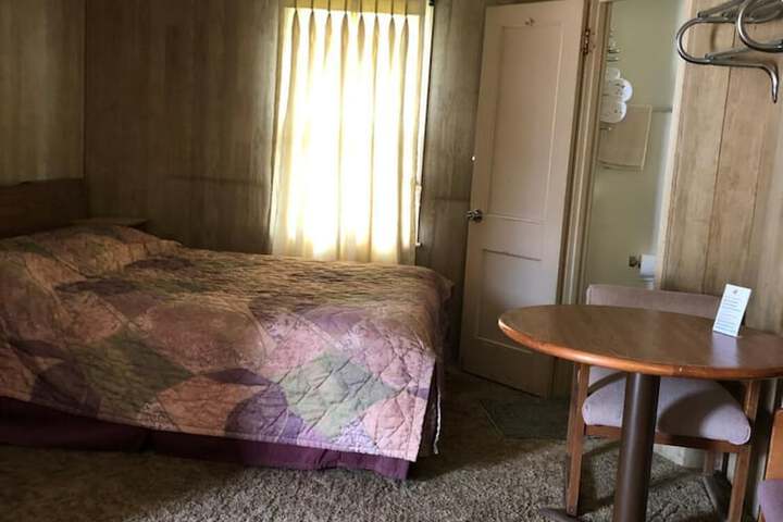 Room 18 of 19