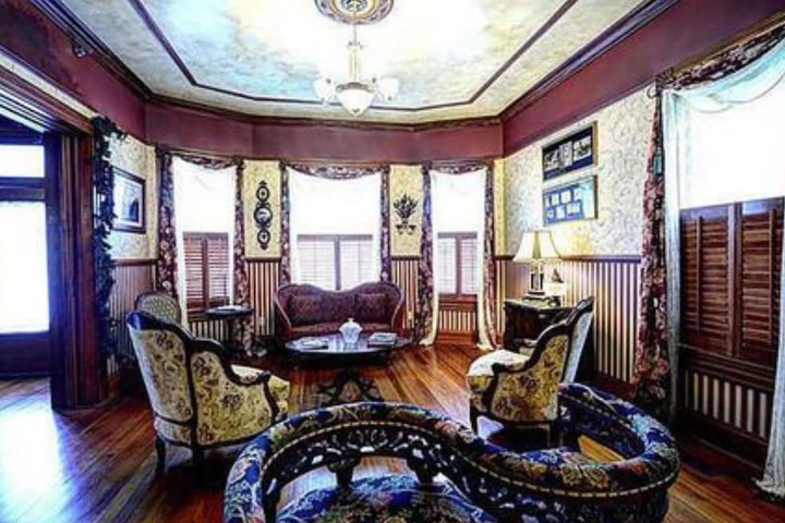 Hotel Interior 11 of 25