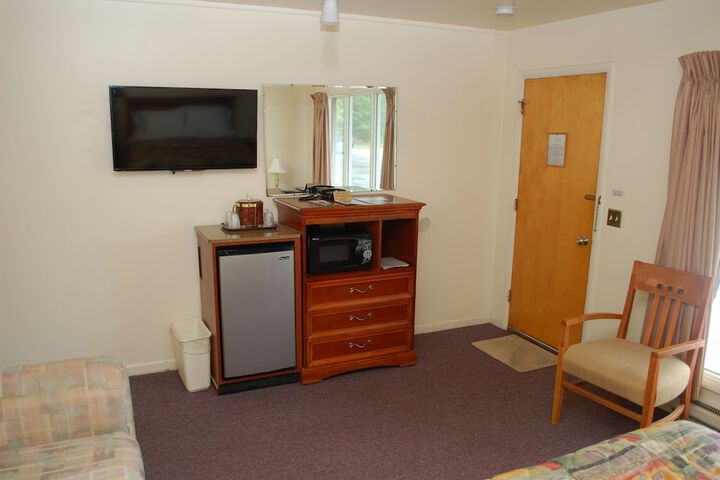 Room 13 of 61