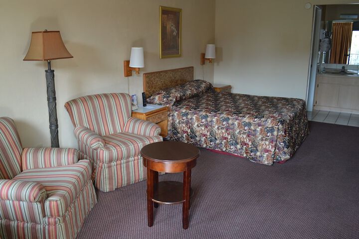 Room 30 of 59