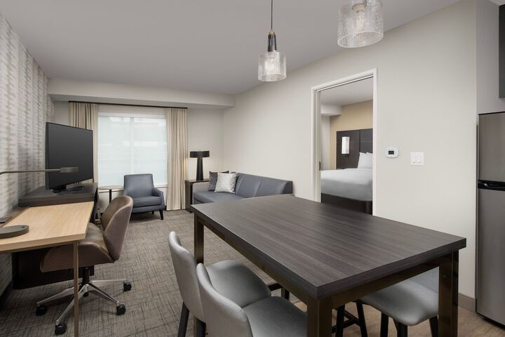 Room 25 of 46