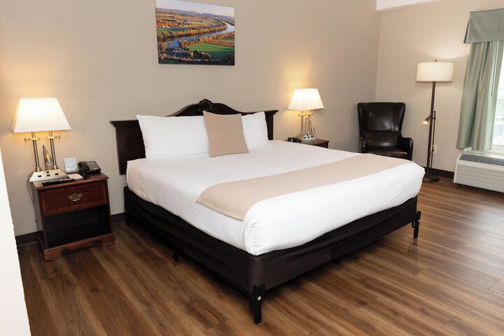 D. Hotel Suites & Spa