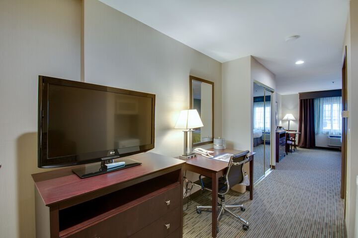 Room 22 of 37