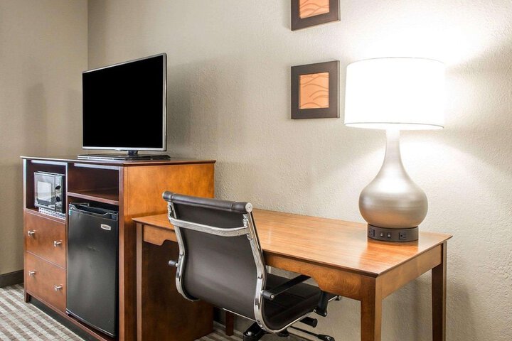 Comfort Inn Hammond I-94