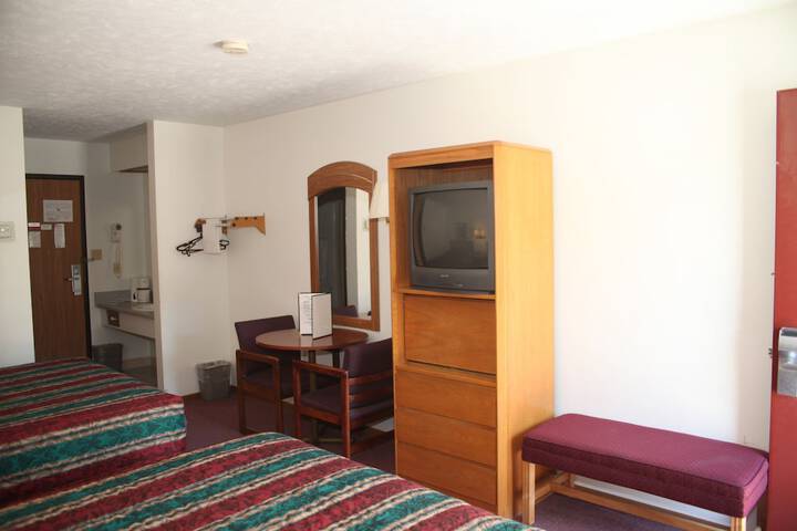 Room 30 of 40