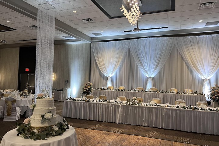 DoubleTree by Hilton Hotel Bloomington