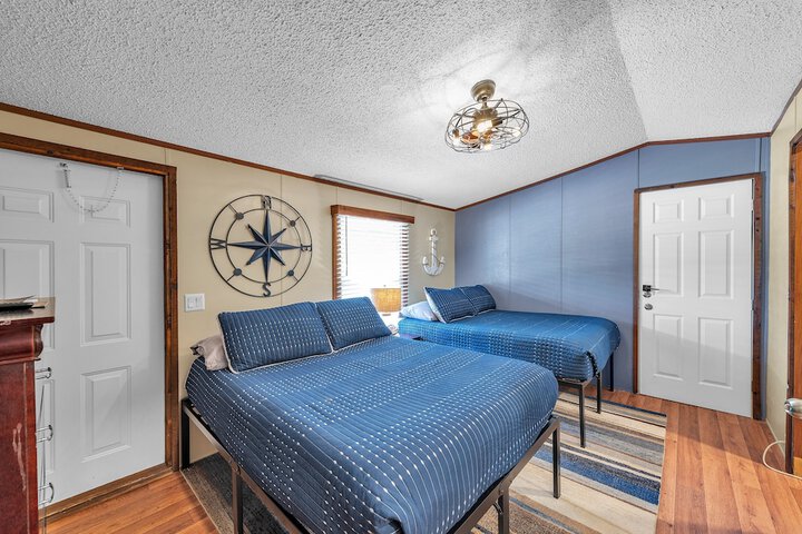 Nautical Nest - 1 Bedroom Hotel Room by The Lodges at Fossil Creek