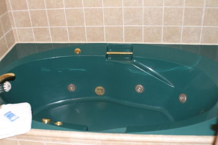 Hot Tub 25 of 26