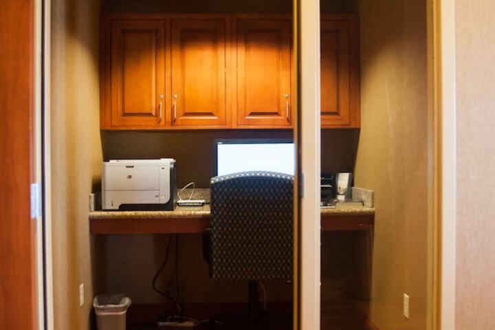 Business Center 15 of 15