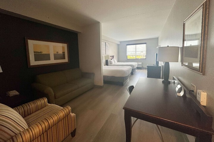 Room 14 of 23