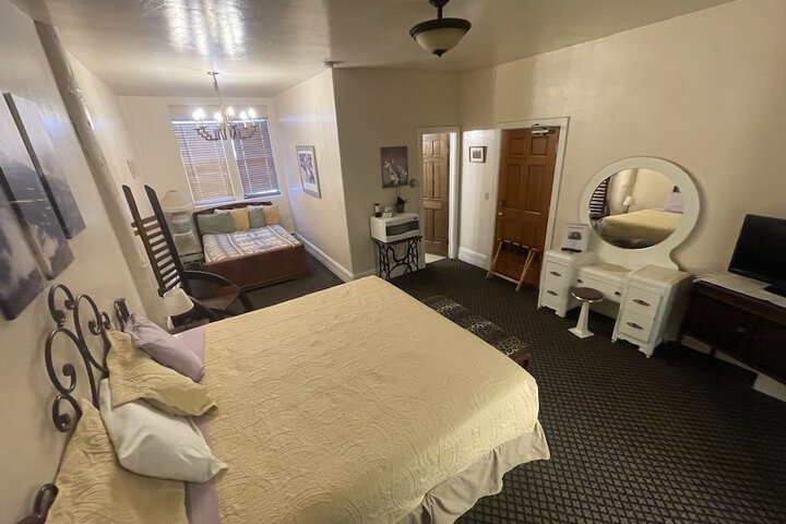 Room 17 of 75