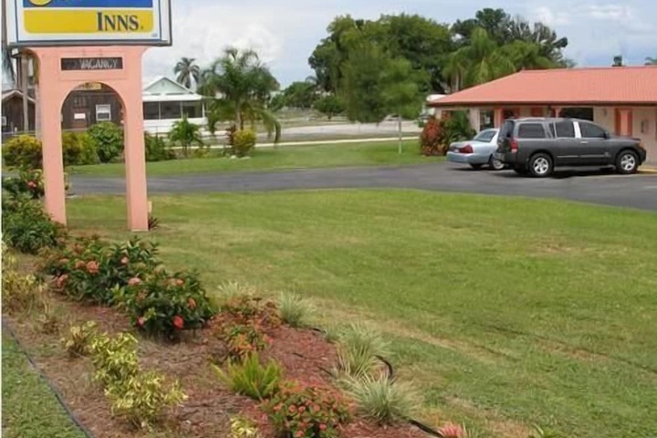 Scottish Inns Okeechobee