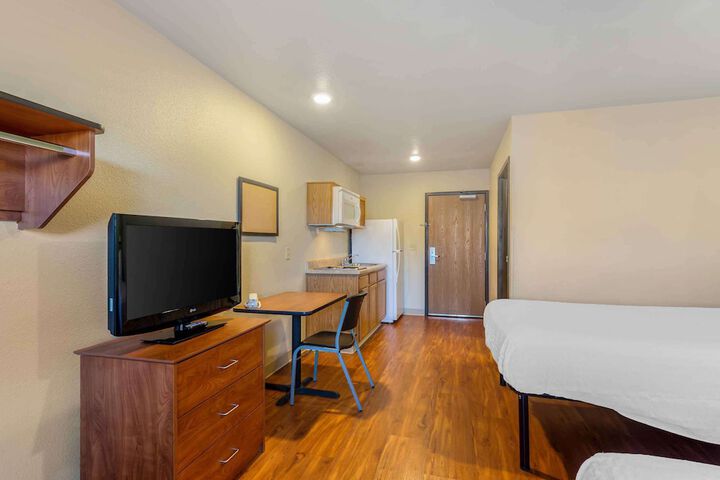 Room 11 of 25