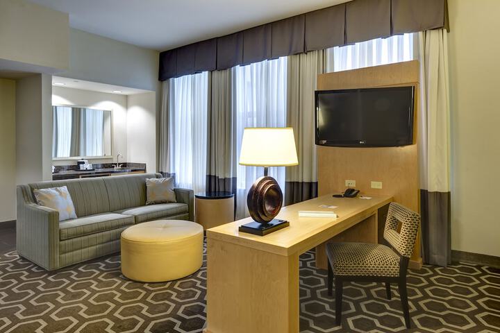 Room 47 of 108
