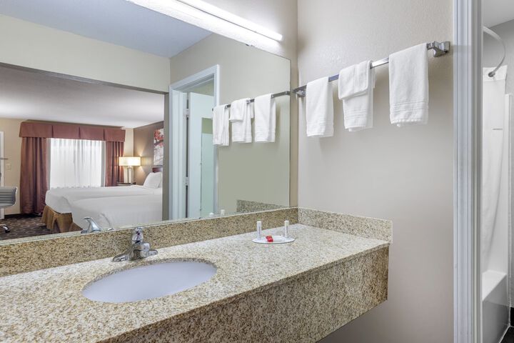 Room 21 of 26