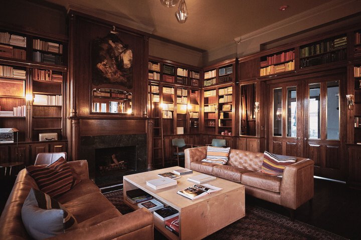 Hotel Interior 10 of 31