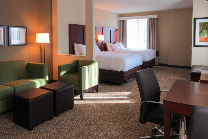Room 10 of 25