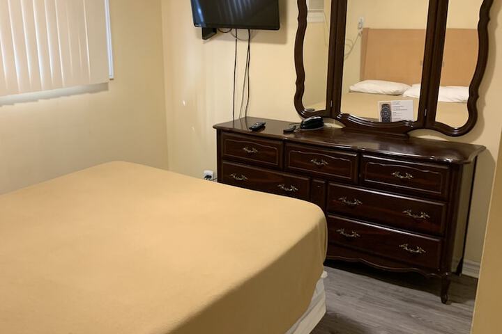 Room 51 of 85