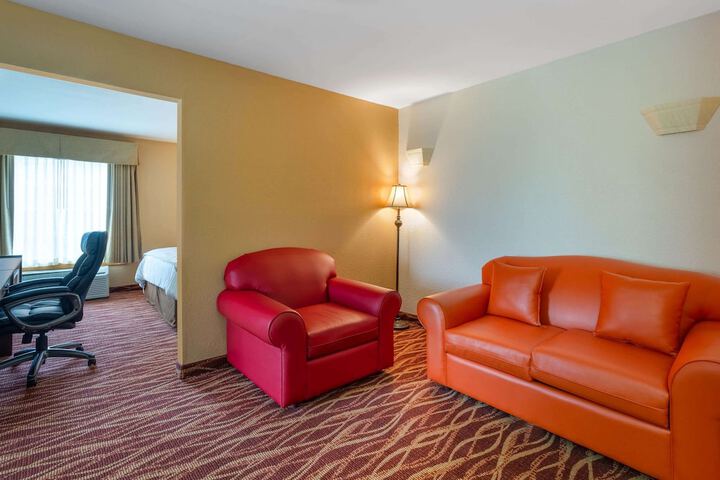 Hawthorn Suites by Wyndham Allentown-Fogelsville