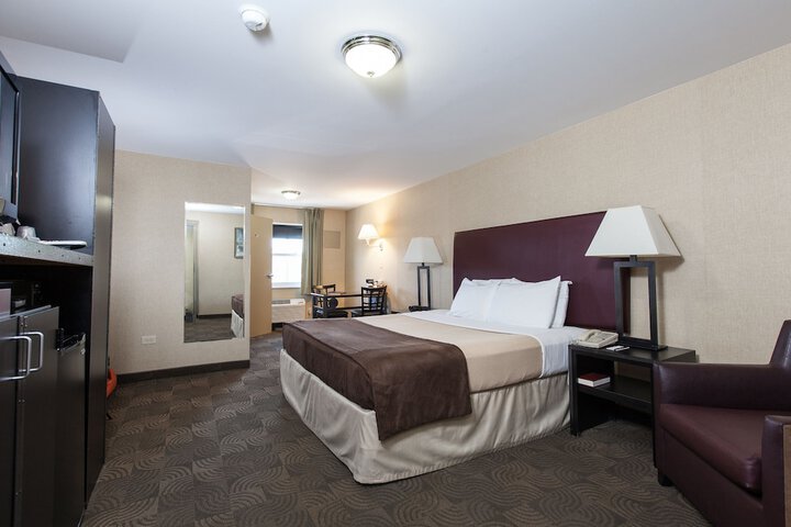 Room 13 of 34