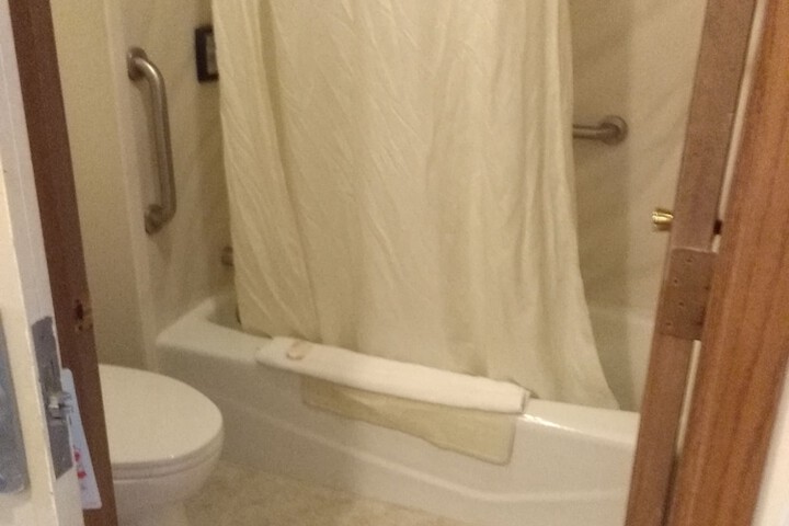 Room 12 of 40