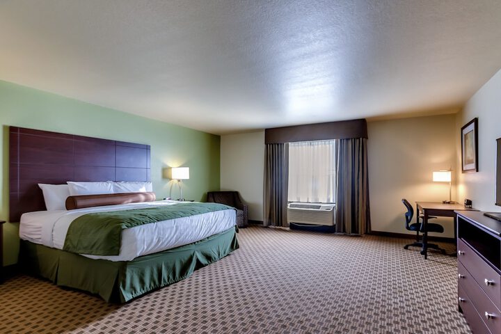 Room 11 of 43