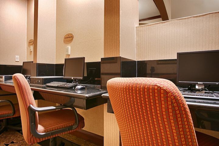 Best Western Plus Heritage Inn