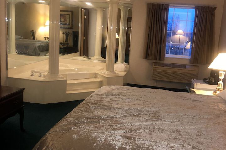 Room 16 of 21